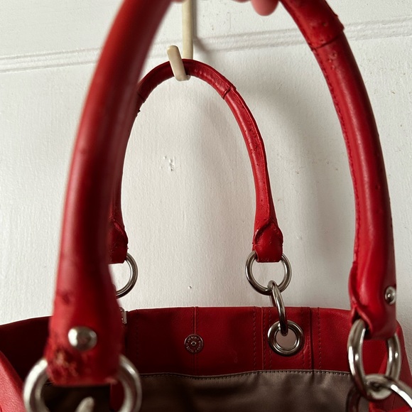 Vintage red leather COACH tote - Picture 7 of 15
